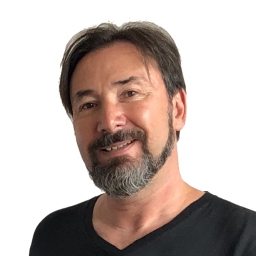 Portrait de Brett Nephaeus