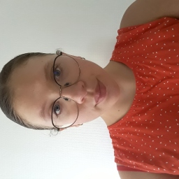 Portrait de Nora Launay