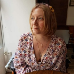 Portrait de Louise Corbut (Louise-Ttine)
