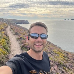 Portrait de Julien — Fondateur de Polaris Édition