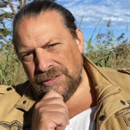 Portrait de Serrado Romuald