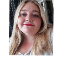 Portrait de Chloé Legrand--Lagnier