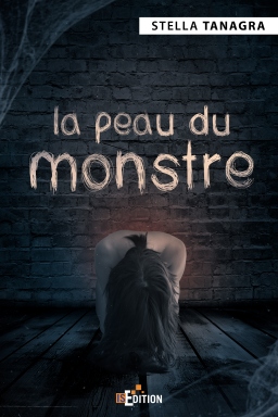 Couverture de La peau du monstre par Stella Tanagra