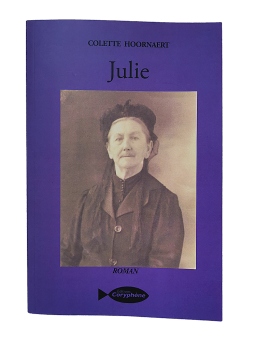 Couverture de Julie par Colette Hoornaert